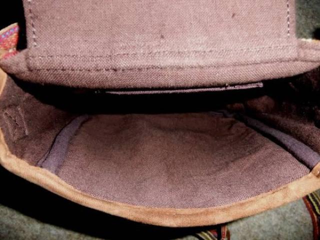 希少 ネパール ハンドメイド レザー ショルダーバッグ < 女性ファッション  希少 ネパール ハンドメイド レザー ショルダーバッグ < 女性ファッションの