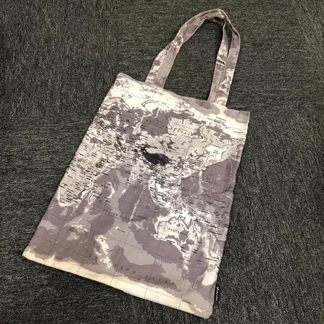 即決 bPrBeams ワールドマップ トートバッグ < 女性ファッション  即決 bPrBeams ワールドマップ トートバッグ  < 女性ファッションの