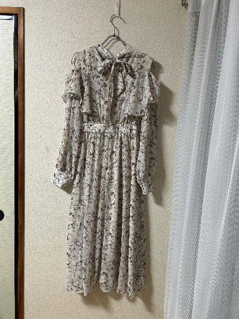 1.6Vi^OtLAGUNA MOONV_[tp^[s[X