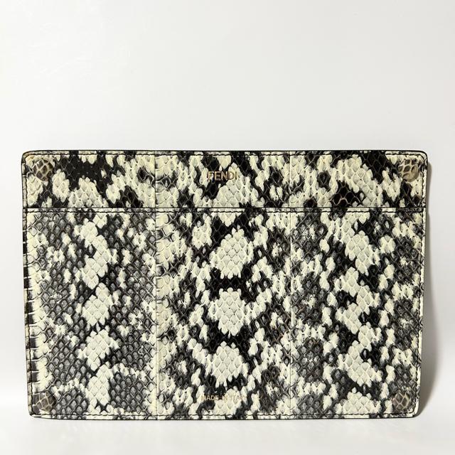 ���i FENDI �t�F���f�B �p�C�\�� �s�[�J�u�[ �o�b�O�C���|�P�b�g �� �u�����h�� 