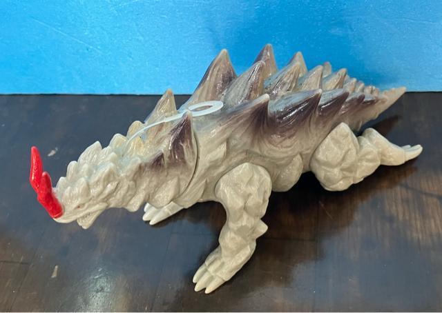 ウルトラマンティガ 岩石怪獣 ガグマ PVC ソフビ ソフトビニール フィギュア 特撮 ヒーロー 怪獣 バンダイ < ホビー ウルトラマンティガ 岩石怪獣 ガグマ PVC ソフビ ソフトビニール フィギュア 特撮 ヒーロー 怪獣 バンダイ < ホビーの