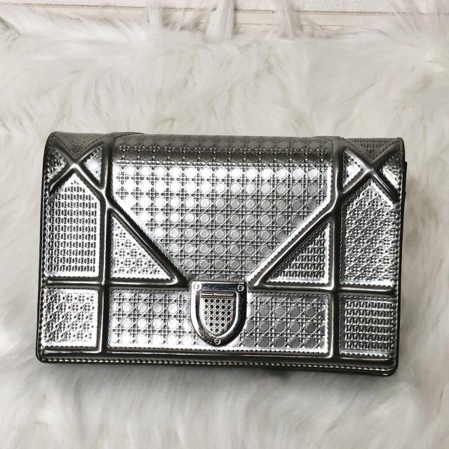【廃盤】Christian Dior クリスチャンディオール チェーンショルダーバッグ ディオラマ シルバー < ブランド 【廃盤】Christian Dior クリスチャンディオール チェーンショルダーバッグ ディオラマ シルバー < ブランドの