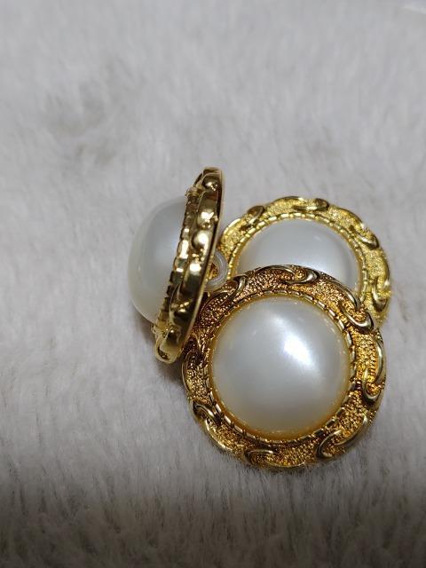 お洒落かわいいボタン★7個セット★中古品 < ペット/手芸/園芸 お洒落かわいいボタン★7個セット★中古品 < ペット/手芸/園芸の