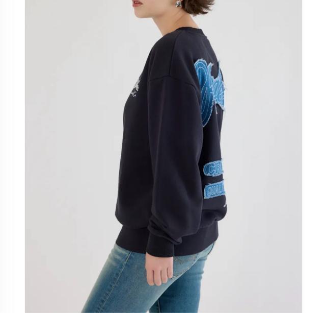 ロデオクラウンズ★ ロゴデニムパッチスウェットトップス(ブラック) < ブランド ロデオクラウンズ★ ロゴデニムパッチスウェットトップス(ブラック) < ブランドの