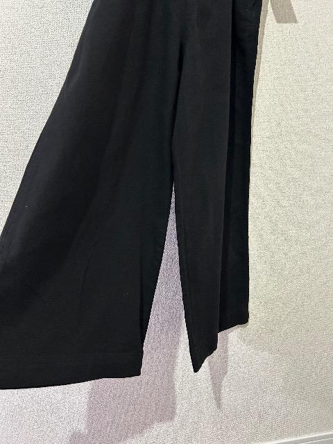 新品タグ付きELENCARE DUE★サス付きブラックデニムワイドパンツ < 女性ファッション 新品タグ付きELENCARE DUE★サス付きブラックデニムワイドパンツ < 女性ファッションの