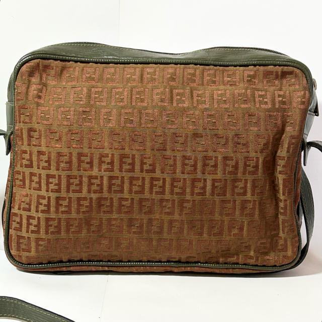 FENDI �Y�b�J ���B���e�[�W FF���S �L�����o�X ���U�[ �V�����_�[�o�b�O �u���E�� �J�[�L �� �u�����h�� 