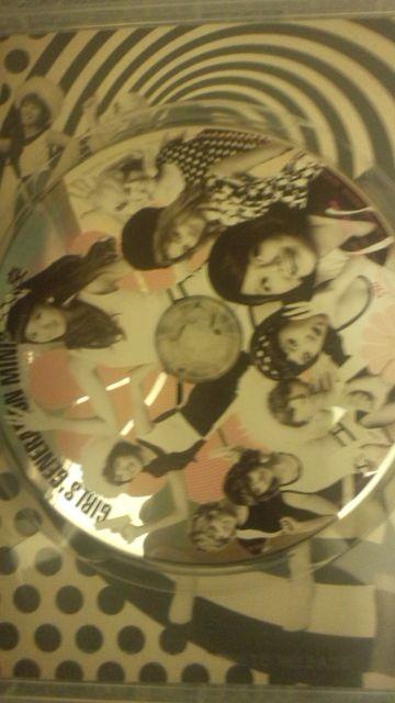 激安!超レア!☆少女時代/HOOT☆初回盤/CD+DVDステッカー,トレカ付き! < タレントグッズ  激安!超レア!☆少女時代/HOOT☆初回盤/CD+DVDステッカー,トレカ付き! < タレントグッズの