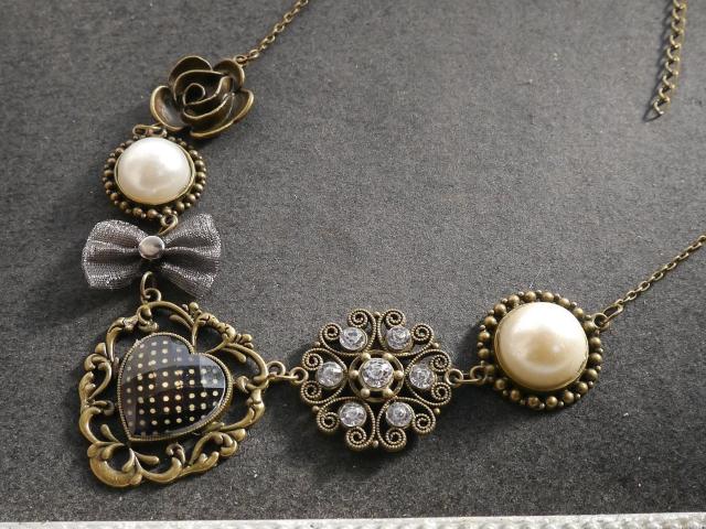 新品ゴスロリ姫系アンティーク調ハートパール薔薇ネックレス < 女性アクセサリー/時計  新品ゴスロリ姫系アンティーク調ハートパール薔薇ネックレス < 女性アクセサリー/時計の