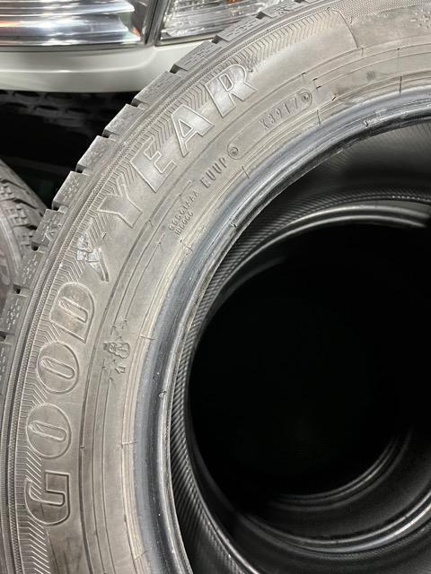 0091911)激安国産中古スタッドレスタイヤグッドイヤーアイスナビ4本セットセダンミニバンサイズ225/55R17送料無料 < 自動車/バイク 0091911)激安国産中古スタッドレスタイヤグッドイヤーアイスナビ4本セットセダンミニバンサイズ225/55R17送料無料 < 自動車/バイク