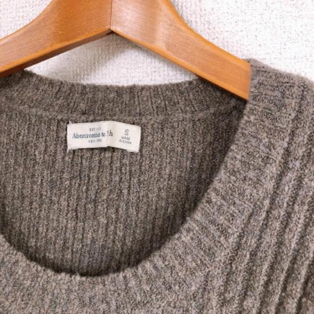 ◆Abercrombie & Fitch/アバクロ◆定番シンプルニット★グレージュ系Sサイズ*秋コーデ♪ハワイ購入 < ブランド  ◆Abercrombie & Fitch/アバクロ◆定番シンプルニット★グレージュ系Sサイズ*秋コーデ♪ハワイ購入 < ブランドの