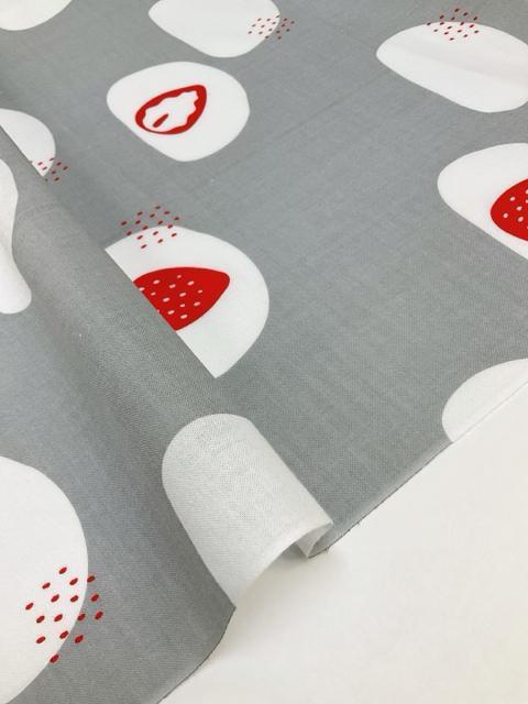 手ぬぐい【いちご大福】岡生地 34×90cm 汗取り 日除け 可愛い 剣道女子 爽やか 和菓子 海外土産 和柄 新品未使用 日本製 < インテリア/ライフ  手ぬぐい【いちご大福】岡生地 34×90cm 汗取り 日除け 可愛い 剣道女子 爽やか 和菓子 海外土産 和柄 新品未使用 日本製 < インテリア/ライフの