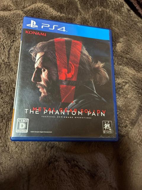 PS4 METAL GEAR SOLID V: THE PHANTOM PAIN (メタルギアソリッドV ファントムペイン) < ゲーム本体/ソフト PS4 METAL GEAR SOLID V: THE PHANTOM PAIN (メタルギアソリッドV ファントムペイン) < ゲーム本体/ソフトの