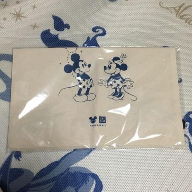 ユニクロ×ディズニー・キャラクター柄ノベルティ巾着バッグ < ブランド  ユニクロ×ディズニー・キャラクター柄ノベルティ巾着バッグ < ブランドの