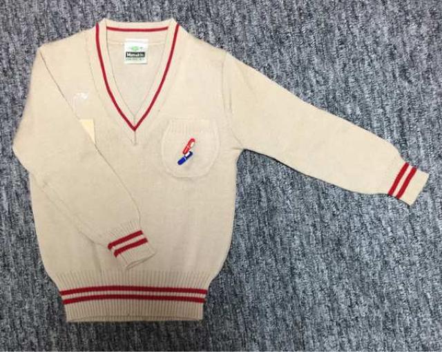 子供服 ベージュVネック長袖ニット 赤と青のペンがワンポイント < キッズ/ベビー  子供服 ベージュVネック長袖ニット 赤と青のペンがワンポイント  < キッズ/ベビーの