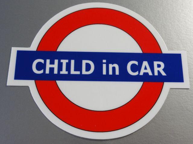 ロンドン地下鉄CHILD in CARステッカー★イギリス! 即買 < 自動車/バイク ロンドン地下鉄CHILD in CARステッカー★イギリス! 即買 < 自動車/バイク