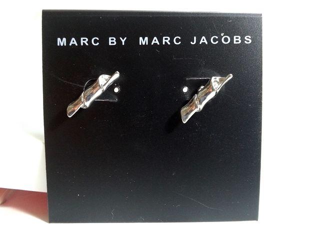 新品・未使用☆激カワ★マークバイ Twig/小枝ピアス Silver★ < ブランド  新品・未使用☆激カワ★マークバイ Twig/小枝ピアス Silver★ < ブランドの