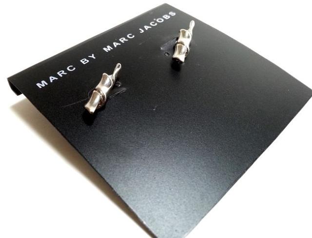 新品・未使用☆激カワ★マークバイ Twig/小枝ピアス Silver★ < ブランド  新品・未使用☆激カワ★マークバイ Twig/小枝ピアス Silver★ < ブランドの