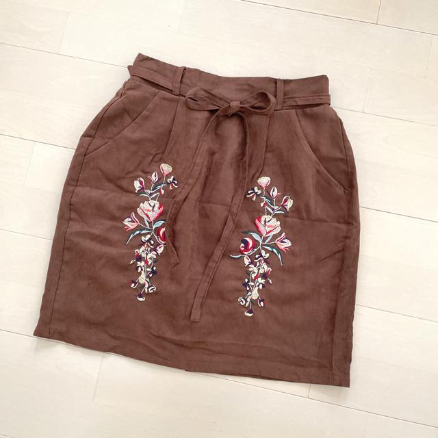 新品 フェイクスエード スカート 刺繍 < 女性ファッション  新品 フェイクスエード スカート 刺繍  < 女性ファッションの