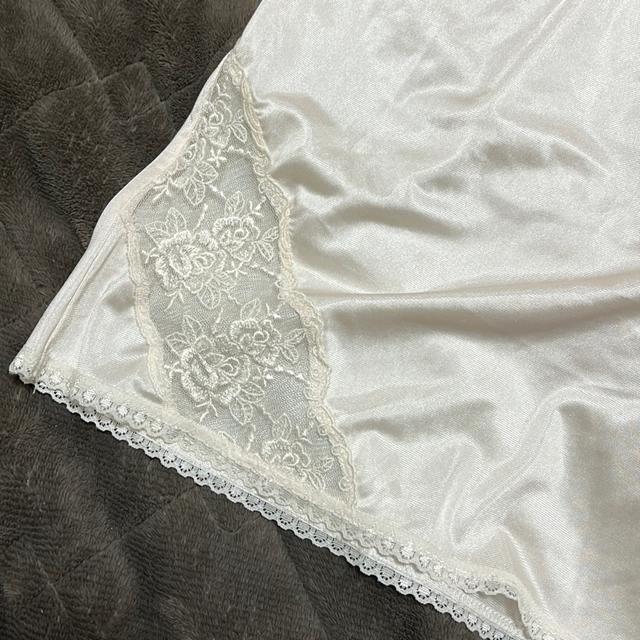 ☆☆☆☆タンス整理品 衣類 おまとめOK ホームクリーニング済み フレアパンツ ゴールド系 Mサイズ レース ◎ < 女性ファッション  ☆☆☆☆タンス整理品 衣類 おまとめOK ホームクリーニング済み フレアパンツ ゴールド系 Mサイズ レース ◎ < 女性ファッションの