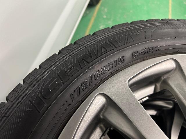 0110186)国産中古スタッドレスタイヤ4本グッドイヤーアイスナビ7コンパクトカーサイズアルミホイール175/65R15送料無料 < 自動車/バイク 0110186)国産中古スタッドレスタイヤ4本グッドイヤーアイスナビ7コンパクトカーサイズアルミホイール175/65R15送料無料 < 自動車/バイク