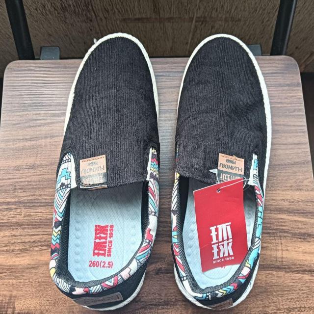 新品 26cm メンズ スリッポン ブラック シューズ 靴 男女兼用 < 男性ファッション  新品 26cm メンズ スリッポン ブラック シューズ 靴 男女兼用 < 男性ファッションの