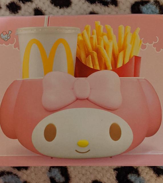 マクドナルド×マイメロコラボ ドリンク&ポテトホルダー マック < アニメ/コミック/キャラクター マクドナルド×マイメロコラボ ドリンク&ポテトホルダー マック < アニメ/コミック/キャラクターの