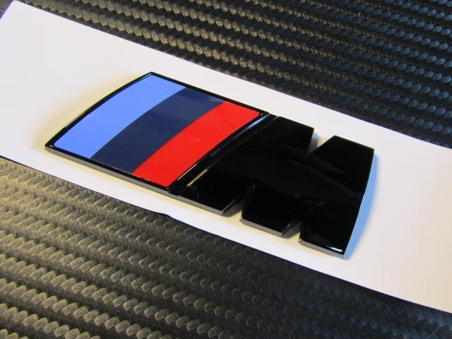 ● BMW M SPORT TYPE ピアノブラック仕上げ 軽量ABS製 ラウンドタイプ スポーツ エンブレムM 新品! < 自動車/バイク ● BMW M SPORT TYPE ピアノブラック仕上げ 軽量ABS製 ラウンドタイプ スポーツ エンブレムM 新品! < 自動車/バイク