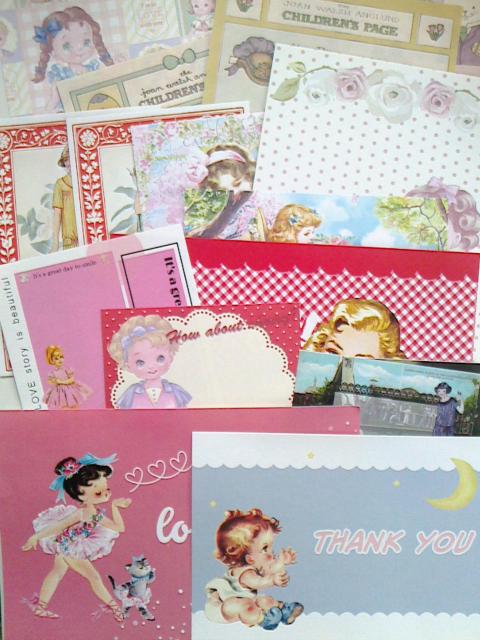 �R���[�W���y�[�p�[�^���̎q���^�蒠�f�R  �� �C���e���A/���C�t�� 