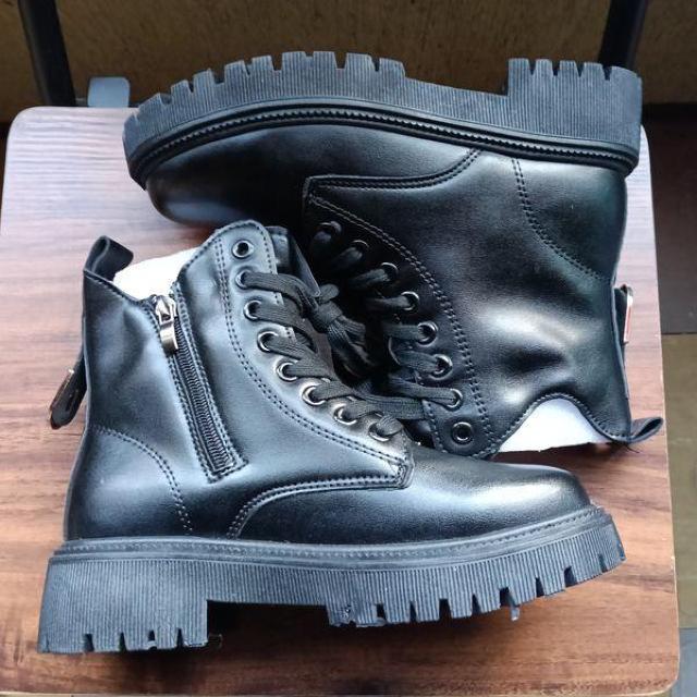 新品 22cm レディース ブーツ ブラック 厚底 シューズ ショートブーツ < 女性ファッション 新品 22cm レディース ブーツ ブラック 厚底 シューズ ショートブーツ < 女性ファッションの