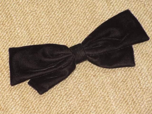 未使用☆ベルベットリボンバレッタ*大きめ*ブラック*秋冬 < 女性アクセサリー/時計  未使用☆ベルベットリボンバレッタ*大きめ*ブラック*秋冬 < 女性アクセサリー/時計の