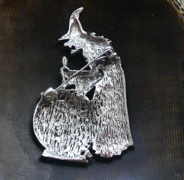 新品アンティーク調ハロウィン魔女ブローチ  ゴシック ホラー < 女性アクセサリー/時計  新品アンティーク調ハロウィン魔女ブローチ  ゴシック ホラー < 女性アクセサリー/時計の