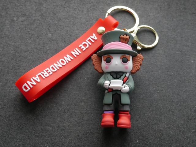 新品 不思議の国のアリス マッドハッター 帽子屋 フィギュアマスコット キーホルダー バッグチャーム < 女性ファッション  新品 不思議の国のアリス マッドハッター 帽子屋 フィギュアマスコット キーホルダー バッグチャーム  < 女性ファッションの