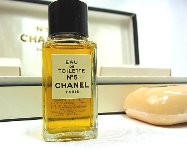 500�~�X�^�����K���{��\�L�L���g�p�V���l���@CHANEL�@NO5�@ �T���H��75����2�@EDT19mlx1�{
