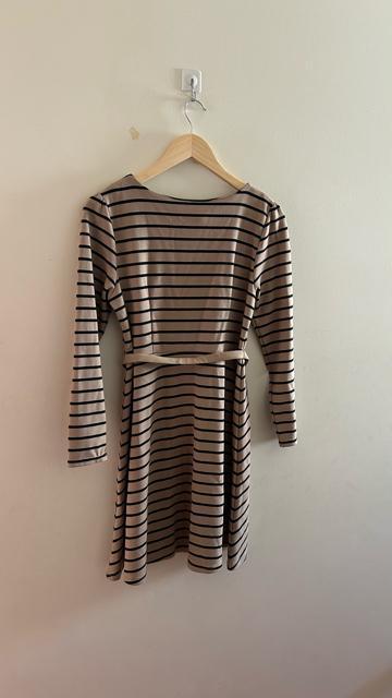 Vis ビス ベルト付き ボーダーワンピース ストライプ ベージュ×黒 M < ブランド  Vis ビス ベルト付き ボーダーワンピース ストライプ ベージュ×黒 M < ブランドの