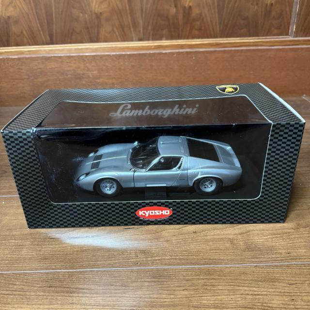 絶版未展示品 京商 1/18 ランボルギーニ ミウラ P400 SV シルバー < ホビー  絶版未展示品 京商 1/18 ランボルギーニ ミウラ P400 SV シルバー < ホビーの