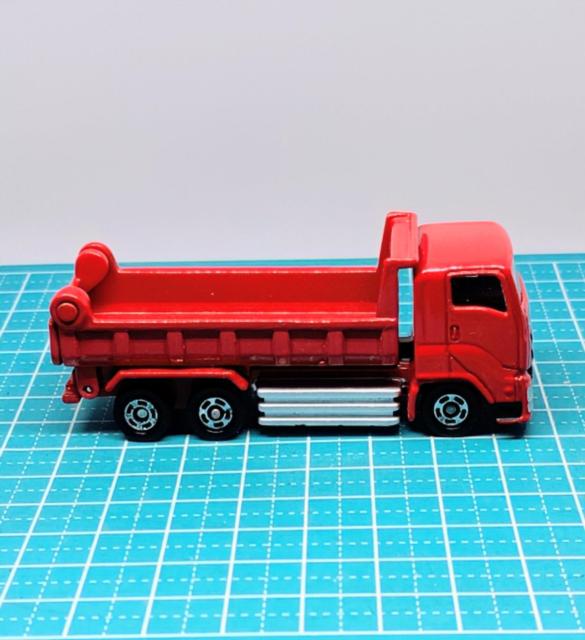 非売品トミカ いすゞ ギガ ダンプカー レッド 赤色 トミカ博限定 < ホビー 非売品トミカ いすゞ ギガ ダンプカー レッド 赤色 トミカ博限定 < ホビーの