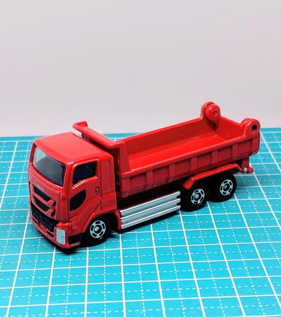 非売品トミカ いすゞ ギガ ダンプカー レッド 赤色 トミカ博限定 < ホビー 非売品トミカ いすゞ ギガ ダンプカー レッド 赤色 トミカ博限定 < ホビーの