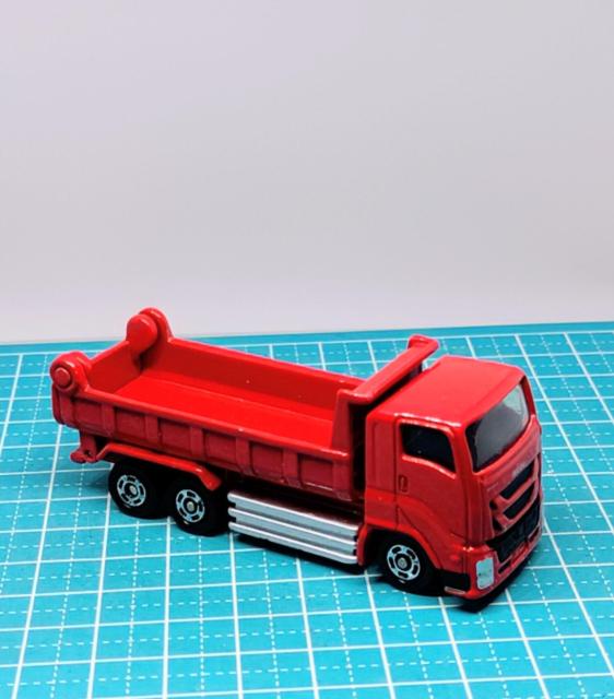 非売品トミカ いすゞ ギガ ダンプカー レッド 赤色 トミカ博限定 < ホビー 非売品トミカ いすゞ ギガ ダンプカー レッド 赤色 トミカ博限定 < ホビーの