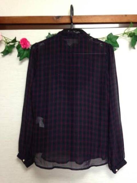ハニーズ◆ネイビー チェック シースルー ブラウス シャツ M < ブランド  ハニーズ◆ネイビー チェック シースルー ブラウス シャツ M < ブランドの