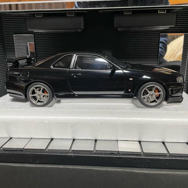 未展示品オートアート1/18スカイライン GT-R R34 V-SPEC II < ホビー  未展示品オートアート1/18スカイライン GT-R R34 V-SPEC II < ホビーの