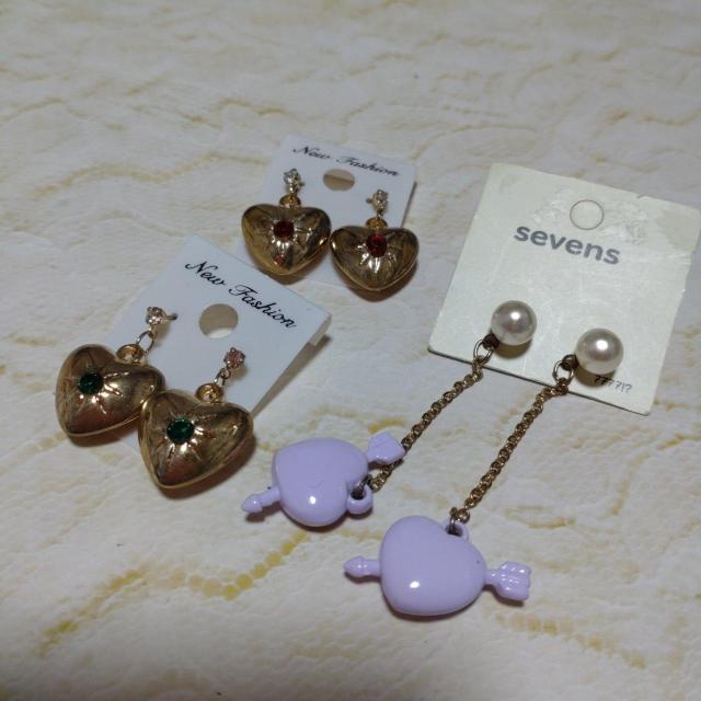 ハートモチーフピアスセット < 女性アクセサリー/時計  ハートモチーフピアスセット  < 女性アクセサリー/時計の