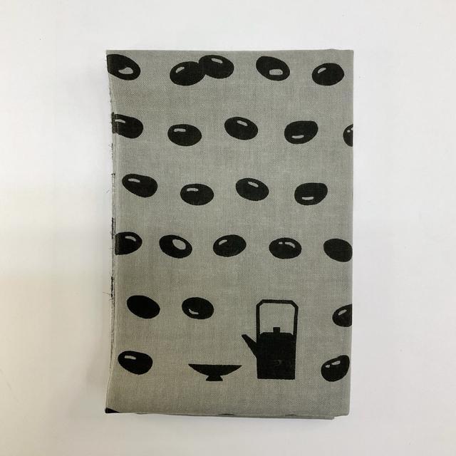 手ぬぐい【お豆さん 黒豆】岡生地 34×90cm 汗取り 日除け 可愛い 豆絞り 日本手ぬぐい 剣道 爽やか 新品未使用 日本製 < インテリア/ライフ  手ぬぐい【お豆さん 黒豆】岡生地 34×90cm 汗取り 日除け 可愛い 豆絞り 日本手ぬぐい 剣道 爽やか 新品未使用 日本製 < インテリア/ライフの