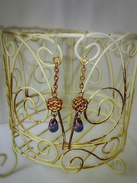 ゴールドお花コネクターアメジストドロップ樹脂フック☆ < 女性アクセサリー/時計  ゴールドお花コネクターアメジストドロップ樹脂フック☆  < 女性アクセサリー/時計の