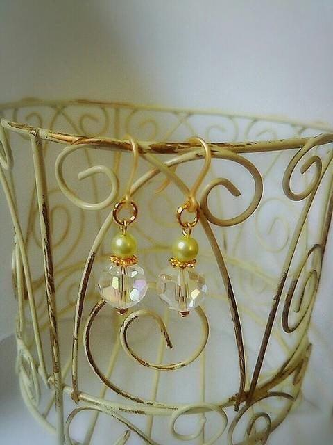 クリスタルスワロ&ベリドットシルキーパール樹脂ピアス☆ < 女性アクセサリー/時計  クリスタルスワロ&ベリドットシルキーパール樹脂ピアス☆  < 女性アクセサリー/時計の