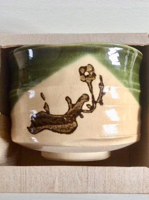 『織部焼き☆抹茶碗』市川染五郎絵付(現・松本白鸚) < ホビー 『織部焼き☆抹茶碗』市川染五郎絵付(現・松本白鸚) < ホビーの