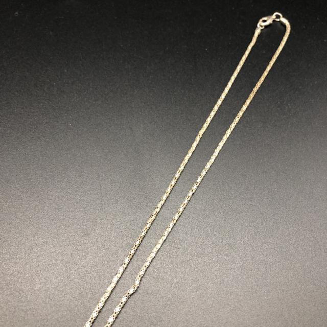 ���� �X�g�[�� �l�b�N���X