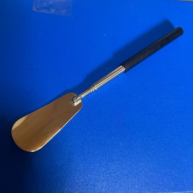 新品 伸縮靴べら 約61p伸びる < インテリア/ライフ  新品 伸縮靴べら 約61p伸びる < インテリア/ライフの