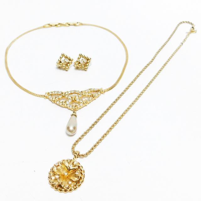 1000円 NINA RICCI ニナリッチ 3点セット ネックレス 2本 イヤリング1個 < ブランド 1000円 NINA RICCI ニナリッチ 3点セット ネックレス 2本 イヤリング1個 < ブランドの