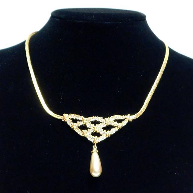 1000円 NINA RICCI ニナリッチ 3点セット ネックレス 2本 イヤリング1個 < ブランド 1000円 NINA RICCI ニナリッチ 3点セット ネックレス 2本 イヤリング1個 < ブランドの