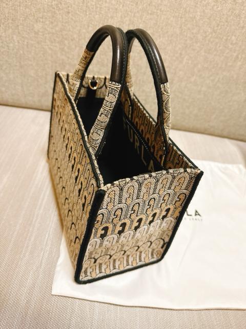 FURLA �g�[�g�o�b�O �� �u�����h�� 